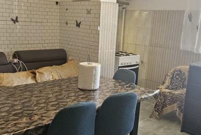 Apartament cu 2 camere semidecomandat în Calea București