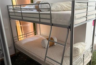 Casă cu 8 camere cu Teren 400 Mp în Gheorgheni