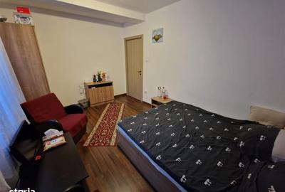 Garsonieră decomandată în Baza 3