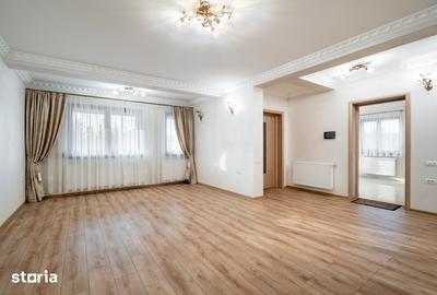 Casă cu 6 camere cu Teren 492 Mp în Adunații-Copăceni