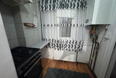Apartament cu 2 camere decomandat în Filipeștii de Pădure