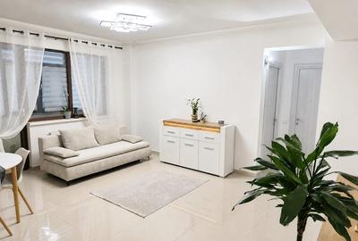Apartament cu 3 camere semidecomandat în Găvana
