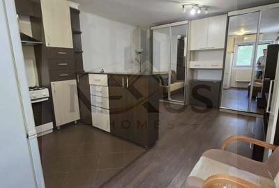 Apartament cu 2 camere, mobilat în Apărătorii Patriei
