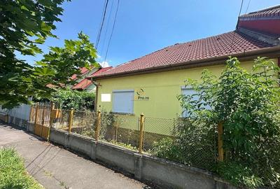 Casă cu Teren 568 Mp în Lunei