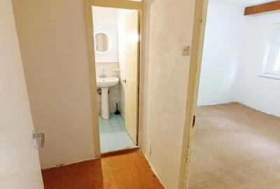Apartament cu 3 camere decomandat în Zorilor - 9