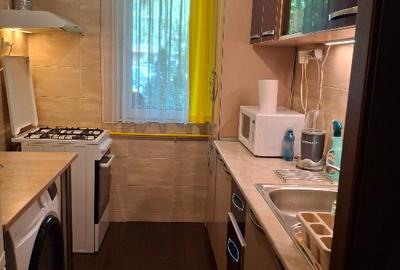 Apartament cu 2 camere semidecomandat în Berceni - 2