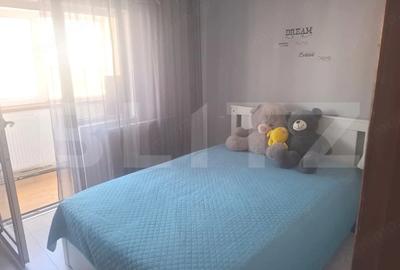 Apartament cu 3 camere decomandat, mobilat în Central