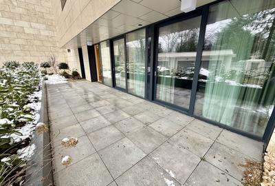 Apartament cu 4 camere semidecomandat în Aviatorilor
