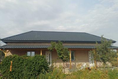 Casă cu 4 camere în Poșta Câlnău
