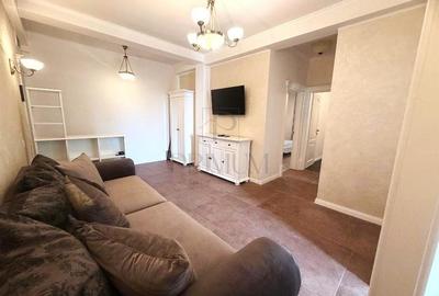 Apartament cu 3 camere decomandat în Dumbrăvița