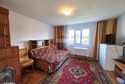 Casă cu 4 camere cu Teren 1098 Mp în Oreavul