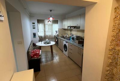 Apartament cu 3 camere în Sud
