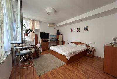 Casă cu 10 camere cu Teren 600 Mp în Prelungirea Ghencea - 10