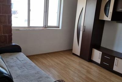 Apartament cu 3 camere decomandat în Central - 1