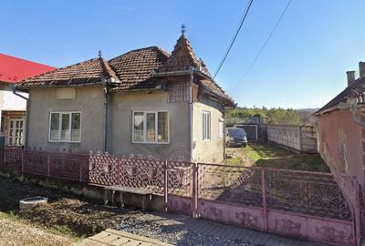 Casă cu 4 camere cu Teren 1000 Mp în Șieu-Măgheruș