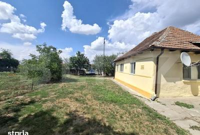 Casă cu 2 camere cu Teren 2880 Mp în Gelu