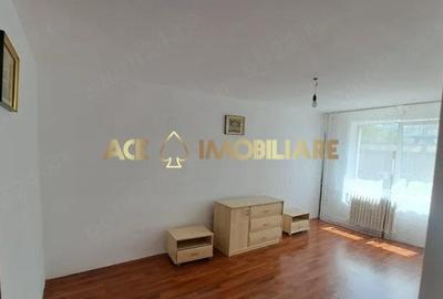 Apartament cu 3 camere decomandat, mobilat în Crângași