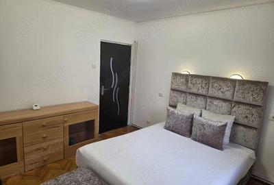 Apartament cu 3 camere decomandat în Central - 1