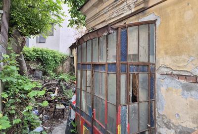 Casă individuală cu 3 camere cu Canalizare în Parcul Carol - 4