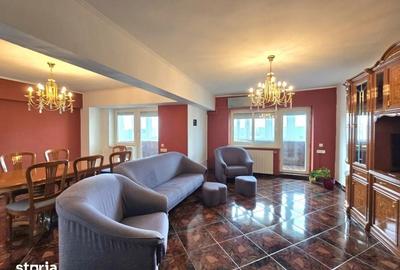 Apartament cu 3 camere în Unirii