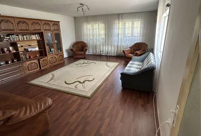 Casă cu 4 camere în Central - 4