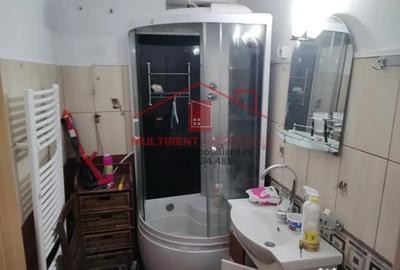 Apartament cu 3 camere semidecomandat, mobilat în Pelican - 11