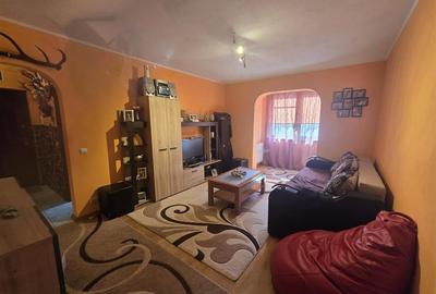 Apartament cu 2 camere decomandat, mobilat în Sud-Est