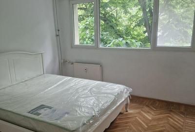 Apartament cu 2 camere decomandat în Drumul Taberei