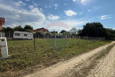 Teren de 580 mp, în Golești