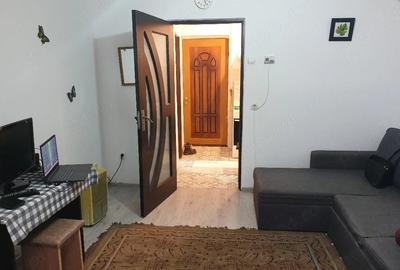 Garsonieră nedecomandată în Industrială - 1