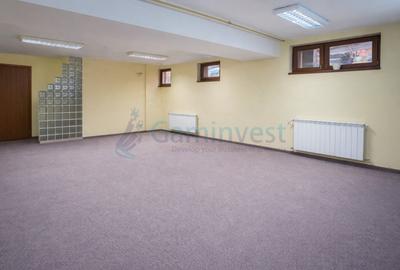 Spațiu comercial, de 624 mp, în Central