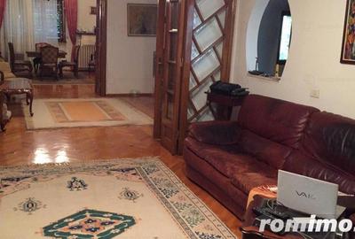 Casă cu 19 camere cu Teren 700 Mp în Armeneasca - 3