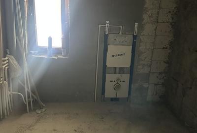 Casă cu 4 camere cu Teren 2300 Mp în Central - 5