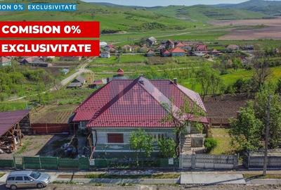 Casă cu 5 camere cu Teren 2594 Mp în Sic