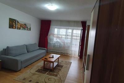 Garsonieră decomandată, mobilată în Tei