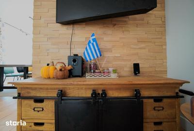 Casă cu 4 camere cu Teren 370 Mp în Central