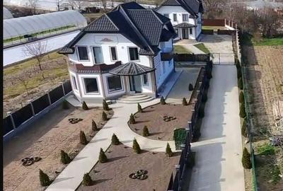 Casă cu 4 camere cu Teren 191 Mp în Vărăști - 5