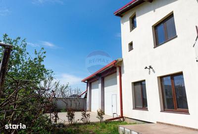 Casă cu 4 camere cu Teren 580 Mp în Central
