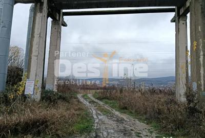 Teren de 12000 mp, în Combinatul Chimic - 2