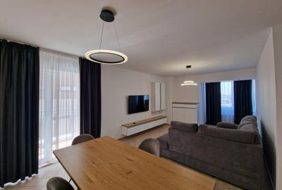 Apartament cu 3 camere decomandat, mobilat în Decebal