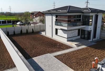 Casă cu 4 camere în Albești - 8