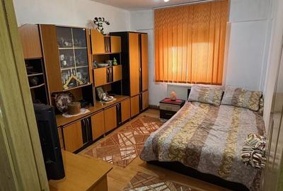 Apartament cu 3 camere decomandat în Central - 2