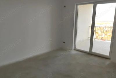 Apartament cu 2 camere decomandat în Pietroasa - 5