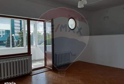 Casă cu 4 camere în Grigorescu