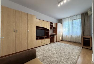Garsonieră decomandată, mobilată în Complex Studențesc - 2