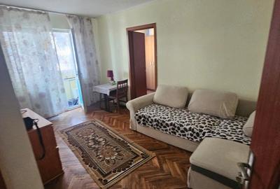 Apartament cu 2 camere semidecomandat în Ostroveni