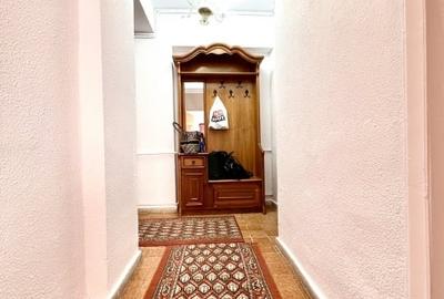 Apartament cu 4 camere decomandat în Unirii