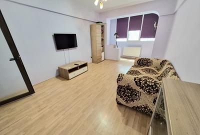 Apartament cu 2 camere decomandat în Micro 17 - 1