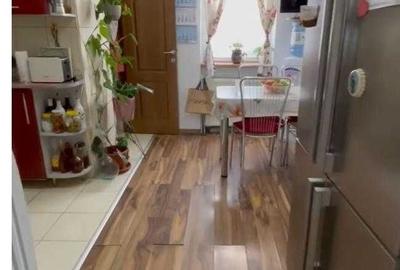 Apartament cu 4 camere decomandat în Central - 2