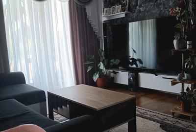 Apartament cu 3 camere decomandat în Central - 1